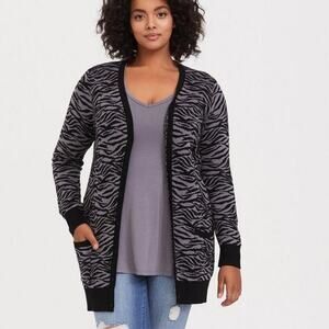 Torrid Dark Grey Zebra Jacquard Boyfriend Cardigan  Size 4/4x